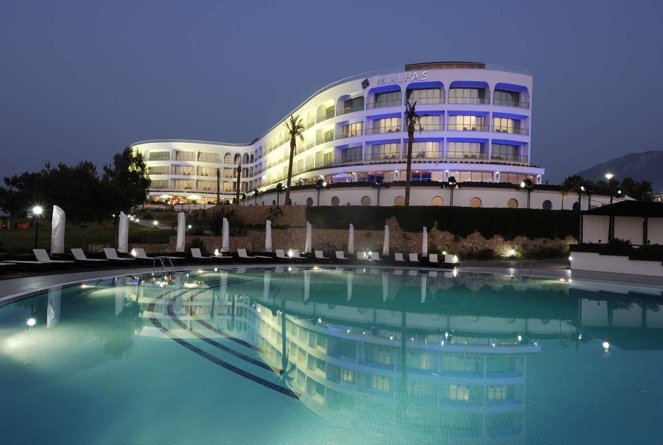 Malpas Hotel Agios Epiktitos Eksteriør bilde